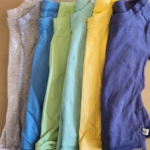 Bundle of 10 Honest company t shirts. 3-6 months.